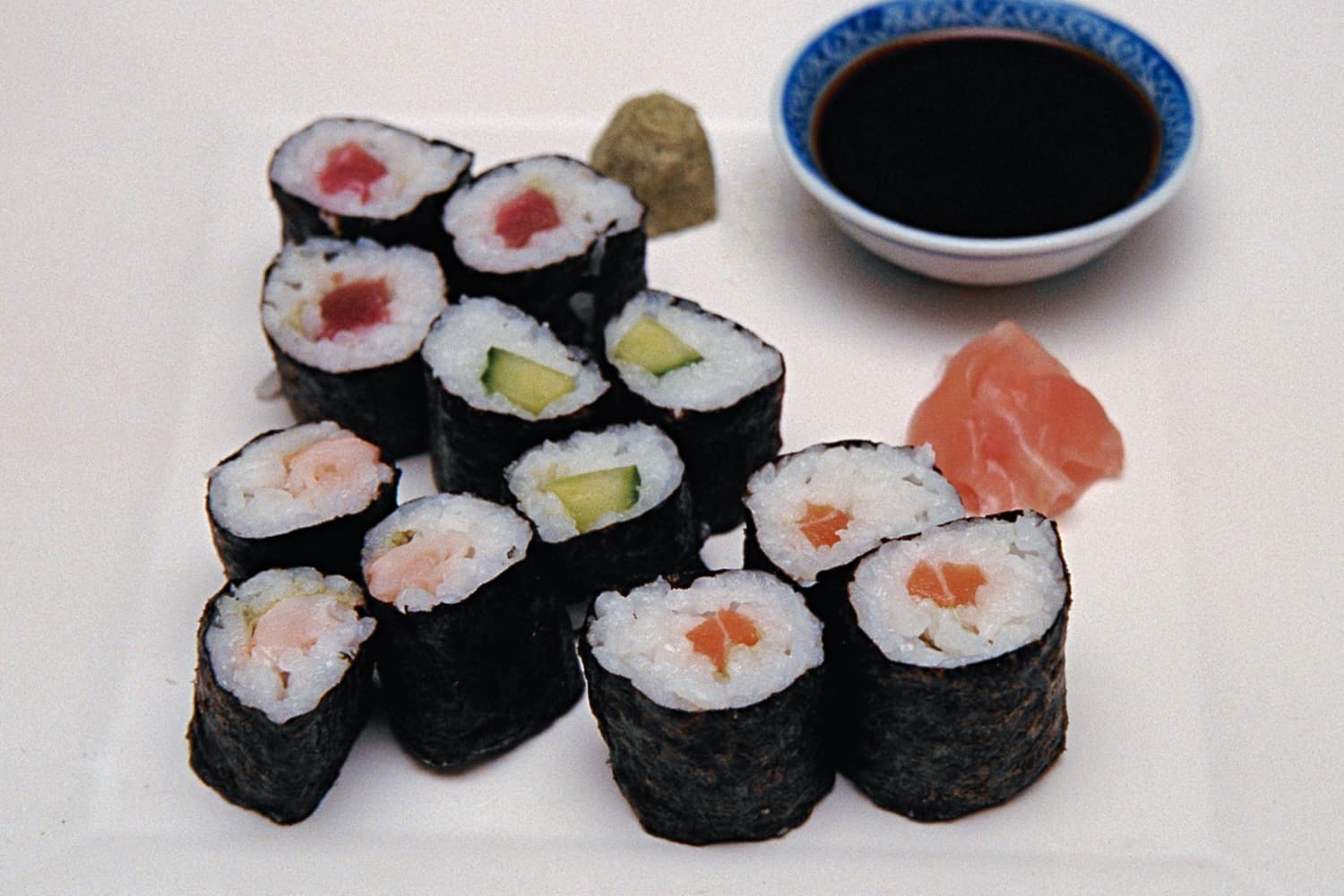 Hosomaki: Slender Sushi Rolls